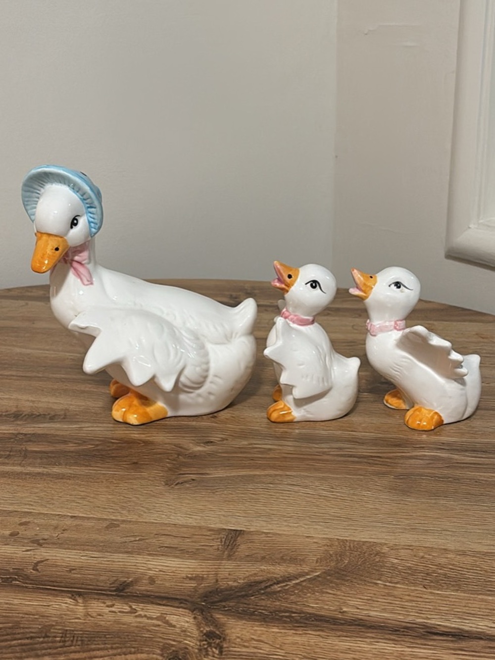 Vintage Ceramic Momma Duck and two Ducklins Family Set